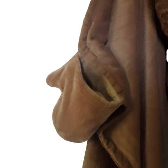 Jurassic World T-Rex Hooded Throw/Wearable Blanket 3D Plush - Picture 9 of 16